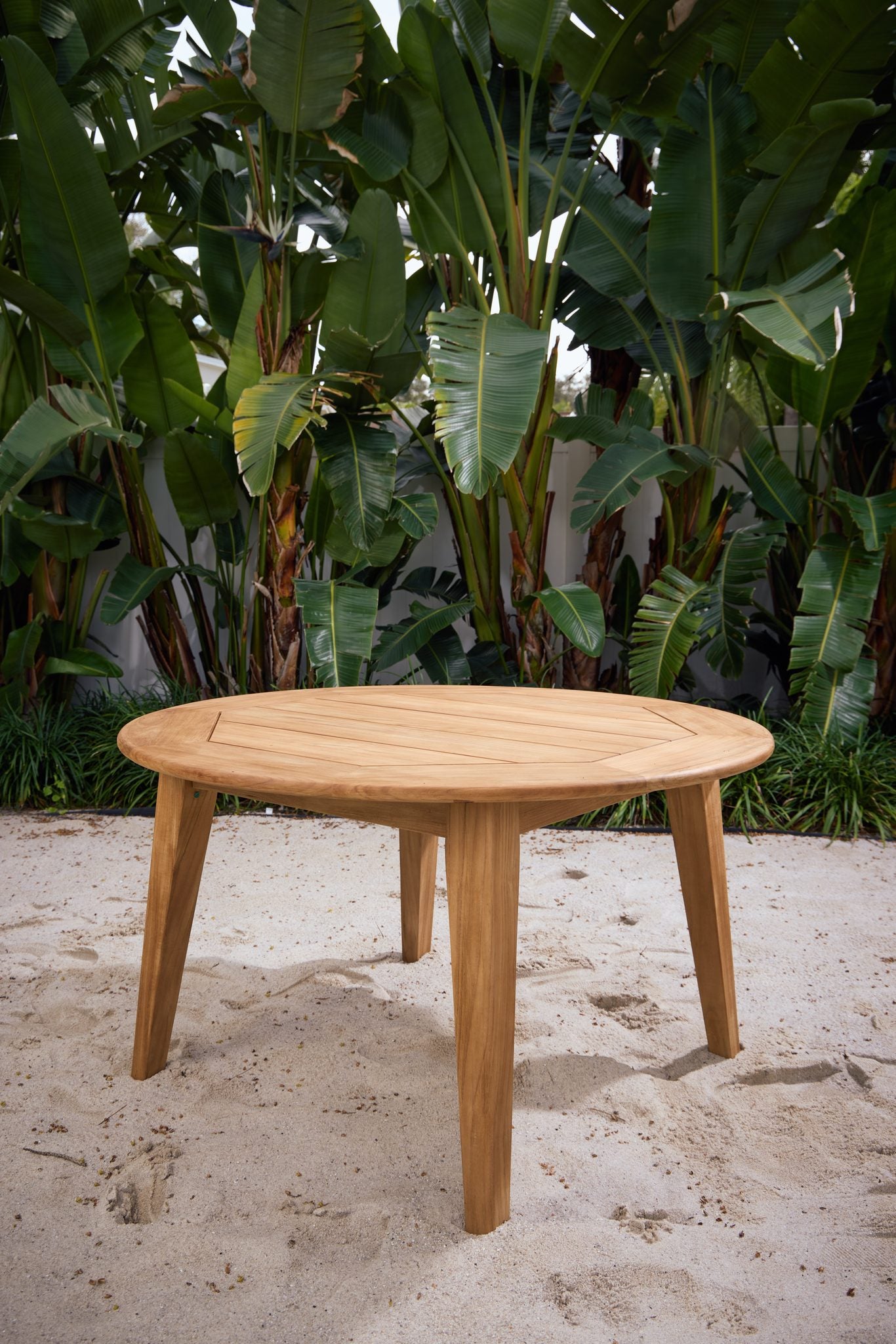 Egmont 51" Round Dining Table