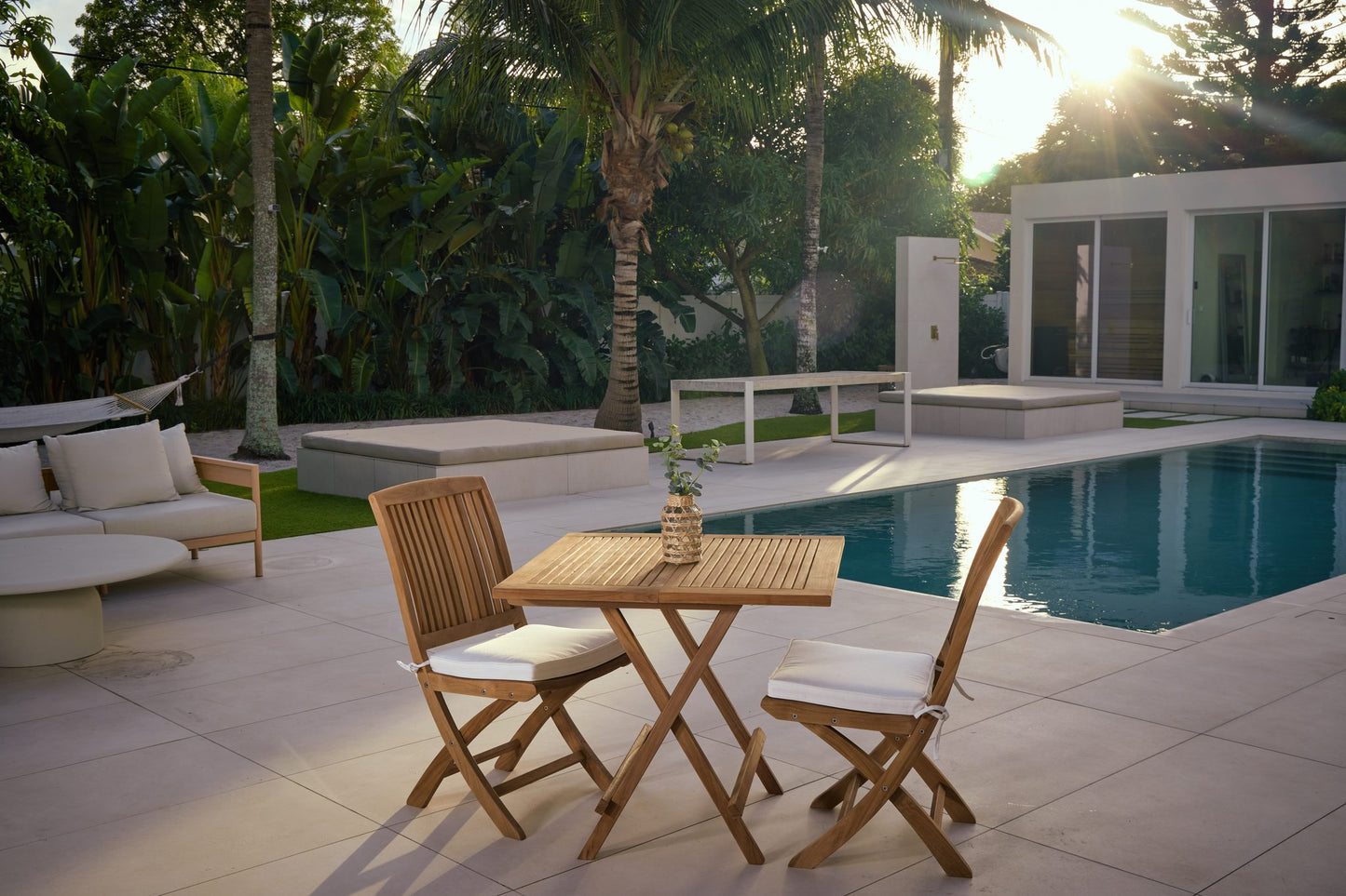 Mayreau 33" Folding Square Bistro Table
